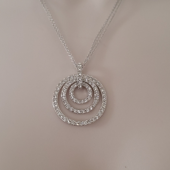 Y2K Contemporary StylePave Circle Pendant Set - Picture 3 of 12